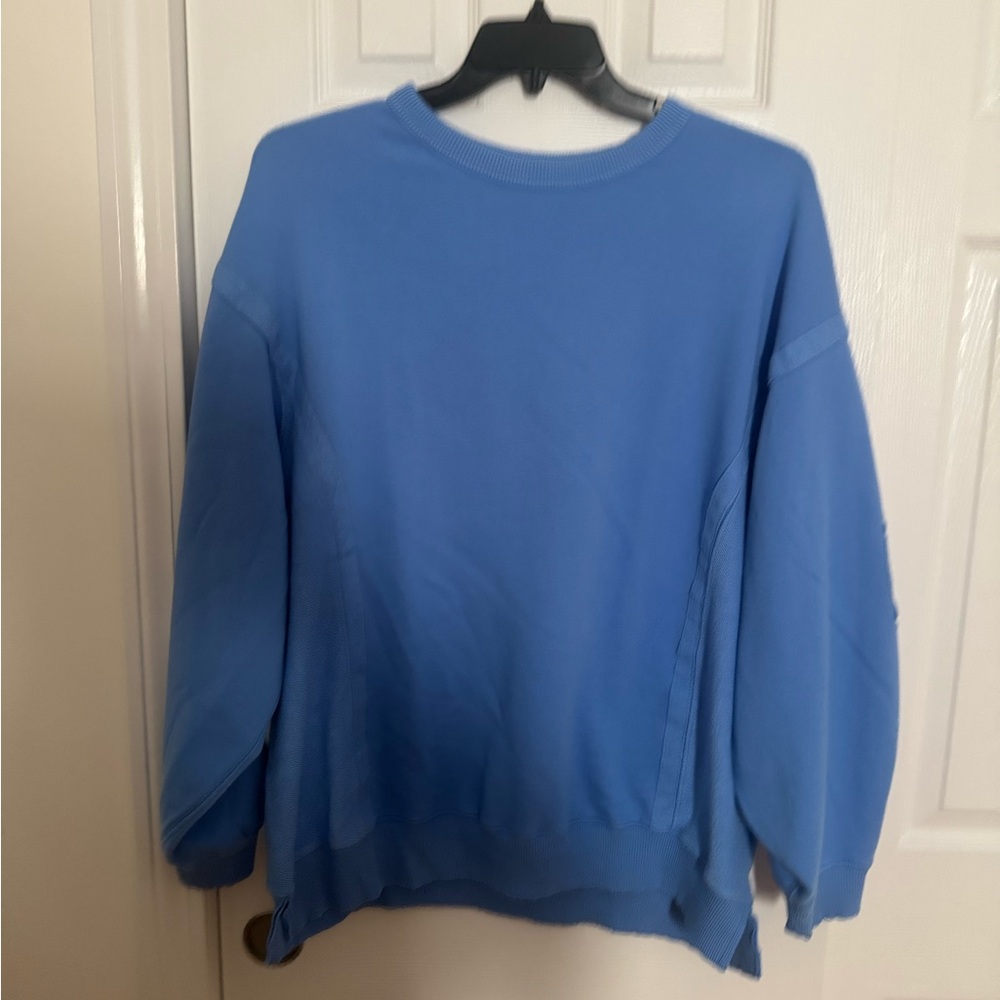 NWT Aerie Keep it Light Crochet Sweatshirt, Laundry Blue Color, size medium
